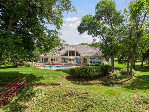 150 Hunters Glen Road, Wayzata, MN 55391