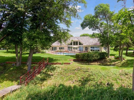 150 Hunters Glen Road, Wayzata, MN 55391
