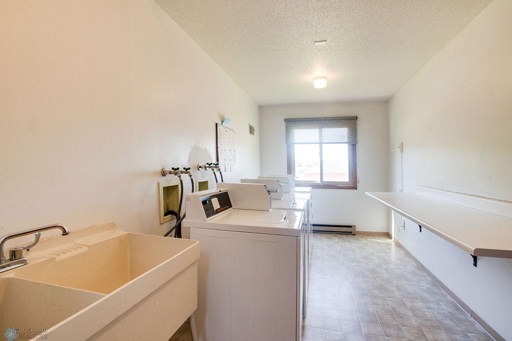 1401_25th_Ave_S_#B204-24.jpg