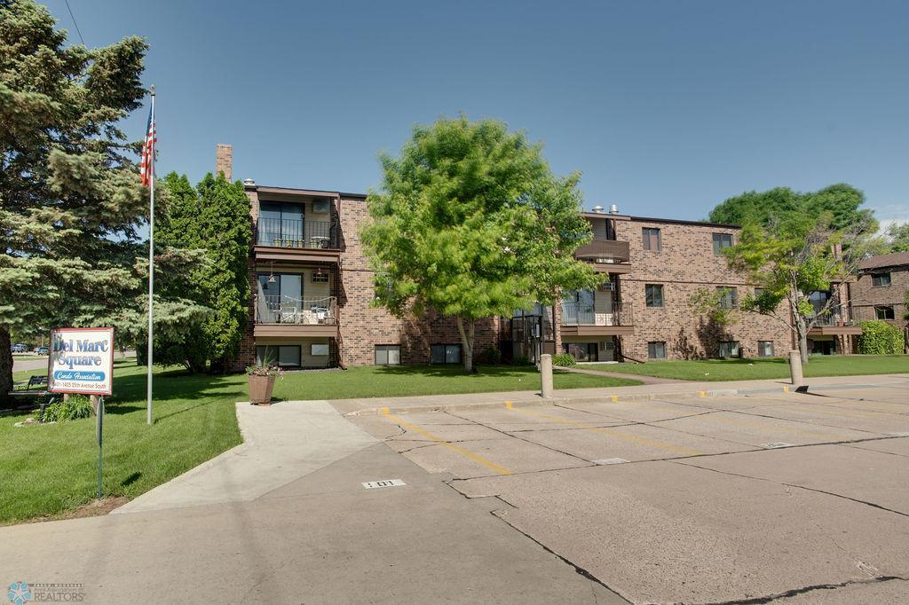 1401_25th_Ave_S_#B204-28.jpg
