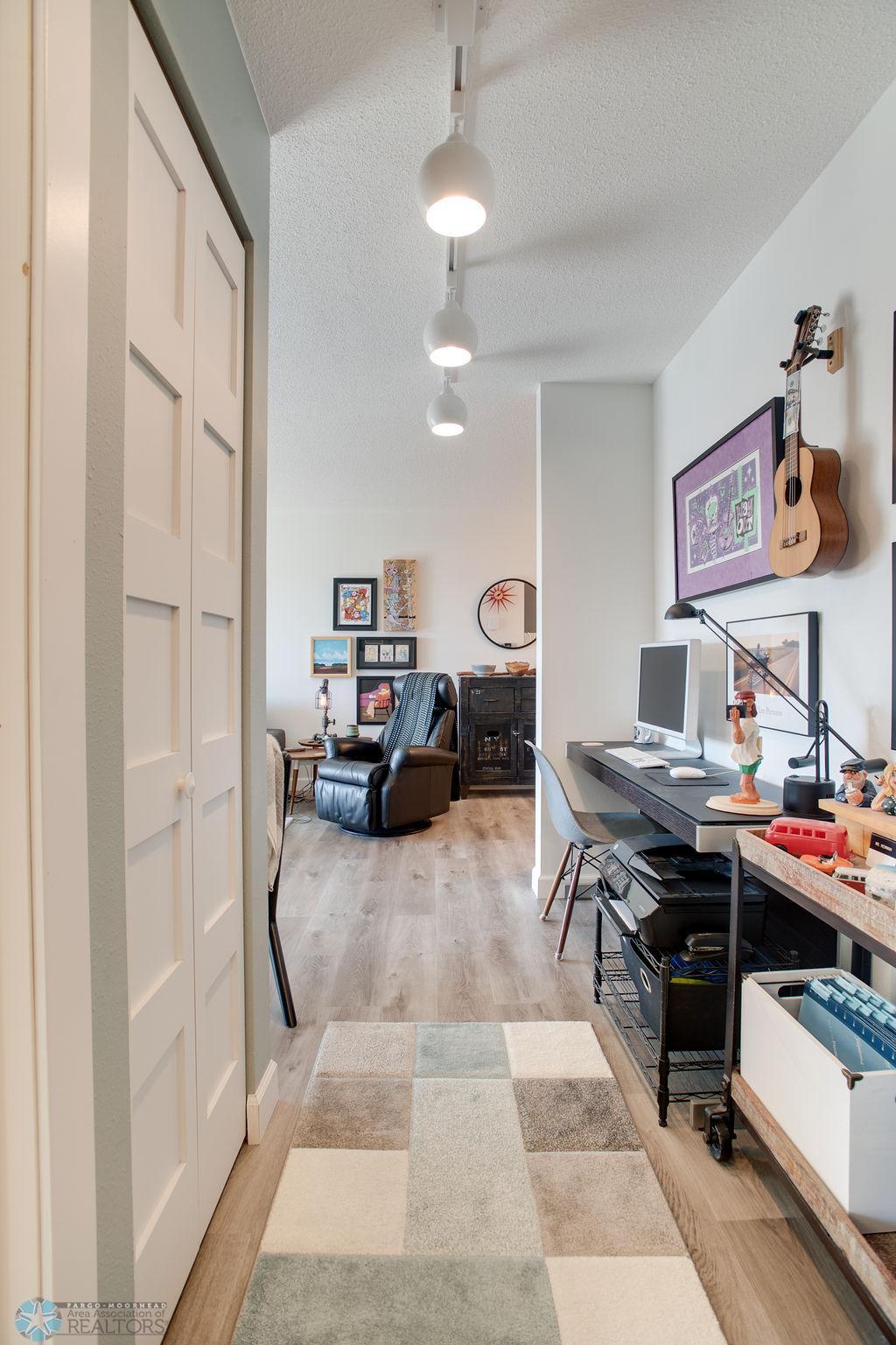 1401_25th_Ave_S_#B204-16.jpg