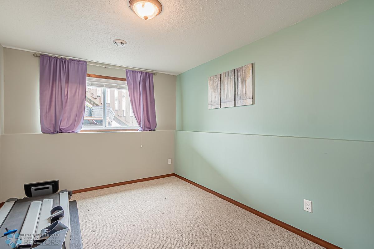22 Cedar Dr, Mapleton, ND-22.jpg