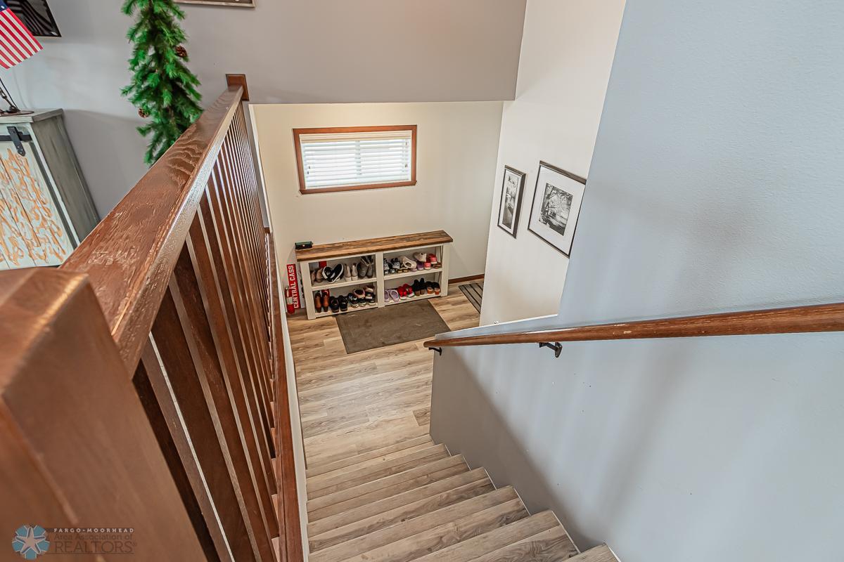 22 Cedar Dr, Mapleton, ND-02.jpg
