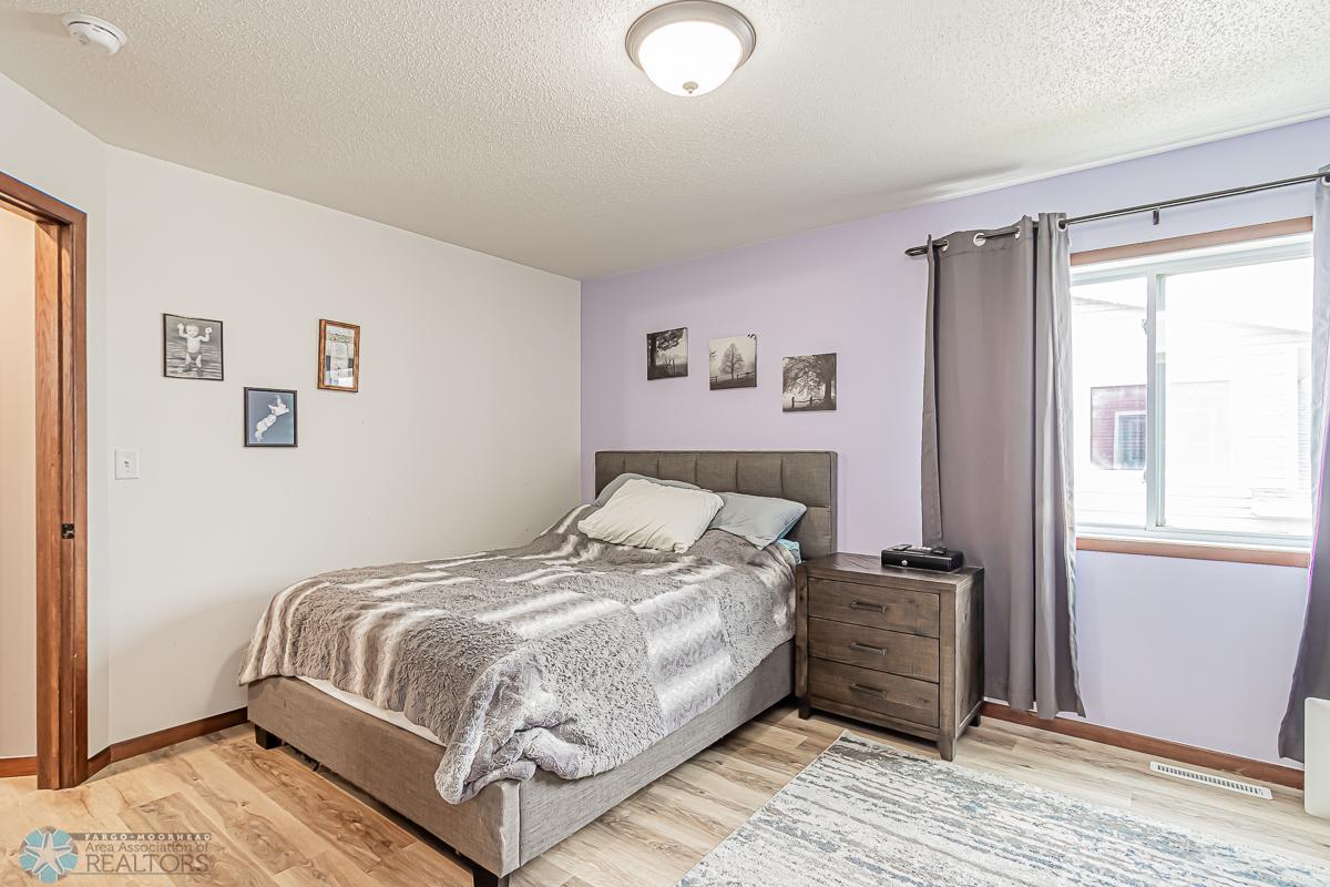 22 Cedar Dr, Mapleton, ND-14.jpg