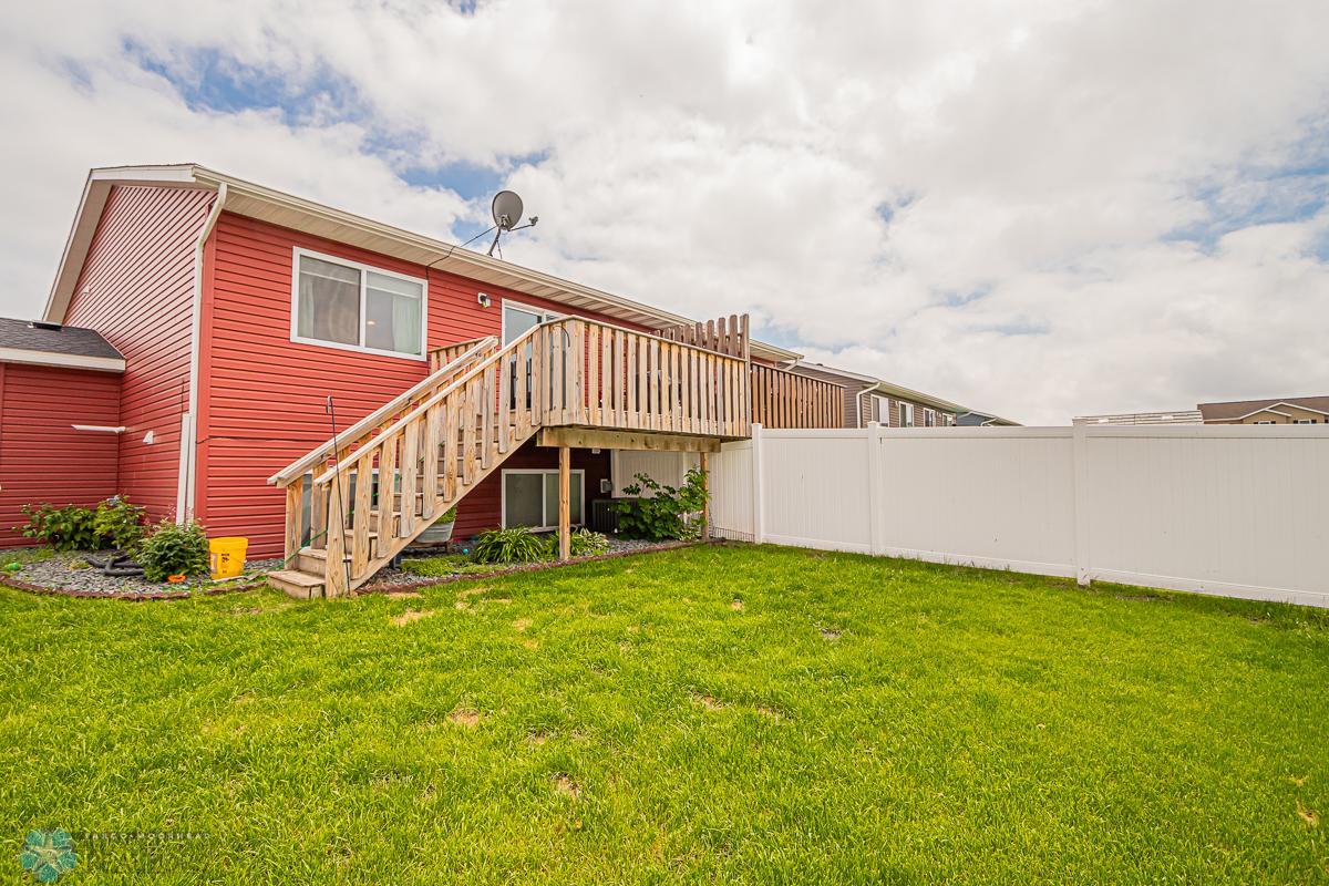 22 Cedar Dr, Mapleton, ND-27.jpg