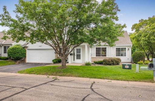 15215 Greenhaven Way, Burnsville, MN 55306