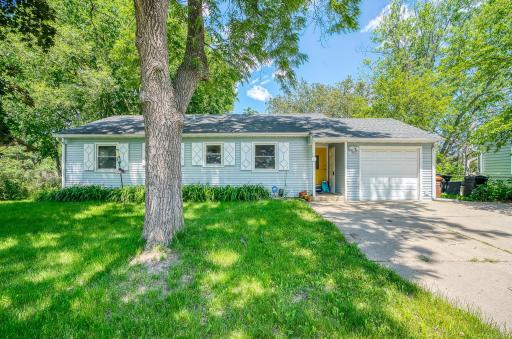 1517 Larpenteur Avenue E, Saint Paul, MN 55109