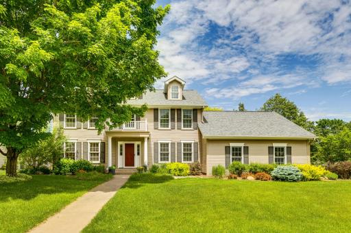 1271 Woodcrest Avenue, Shoreview, MN 55126