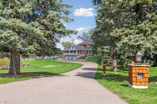 6629 West Shore Drive, Edina, MN 55435