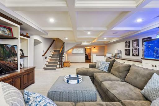 6629 West Shore Drive, Edina, MN 55435