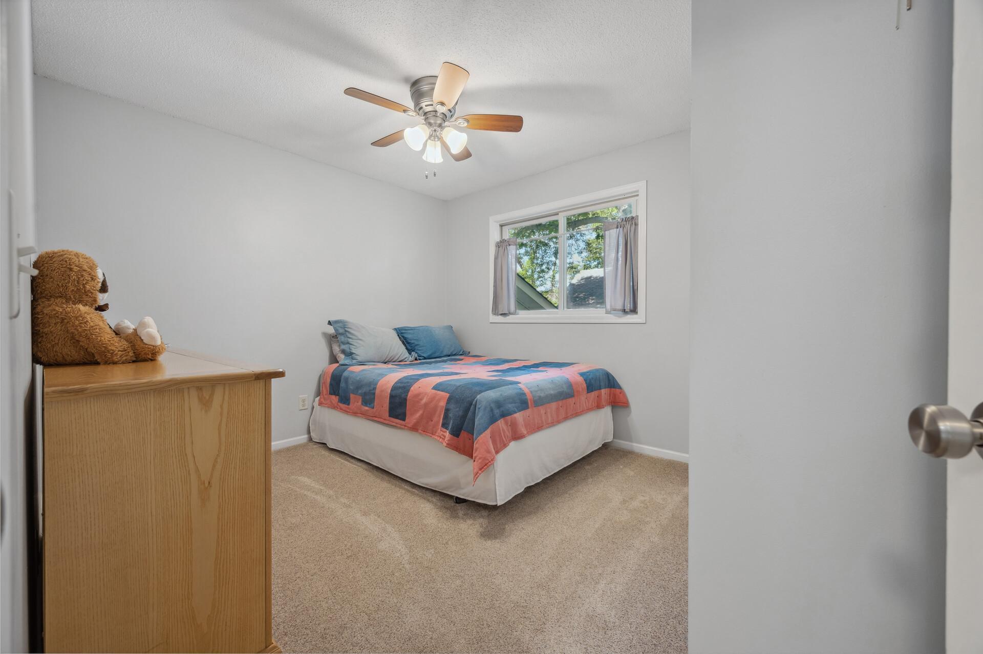 2nd bedroom with plenty of room to move around
