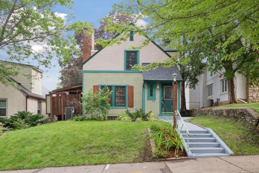 1226 Stanford Avenue, Saint Paul, MN 55105