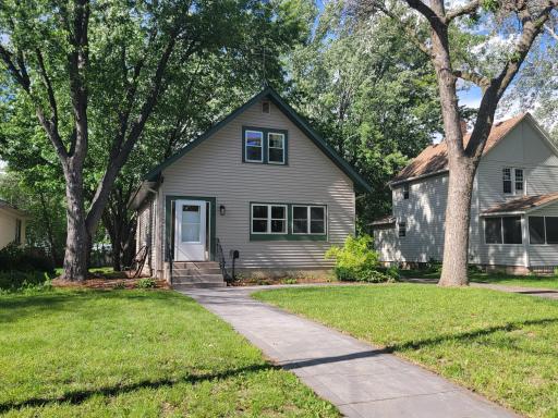 319 2nd Avenue SW, Forest Lake, MN 55025