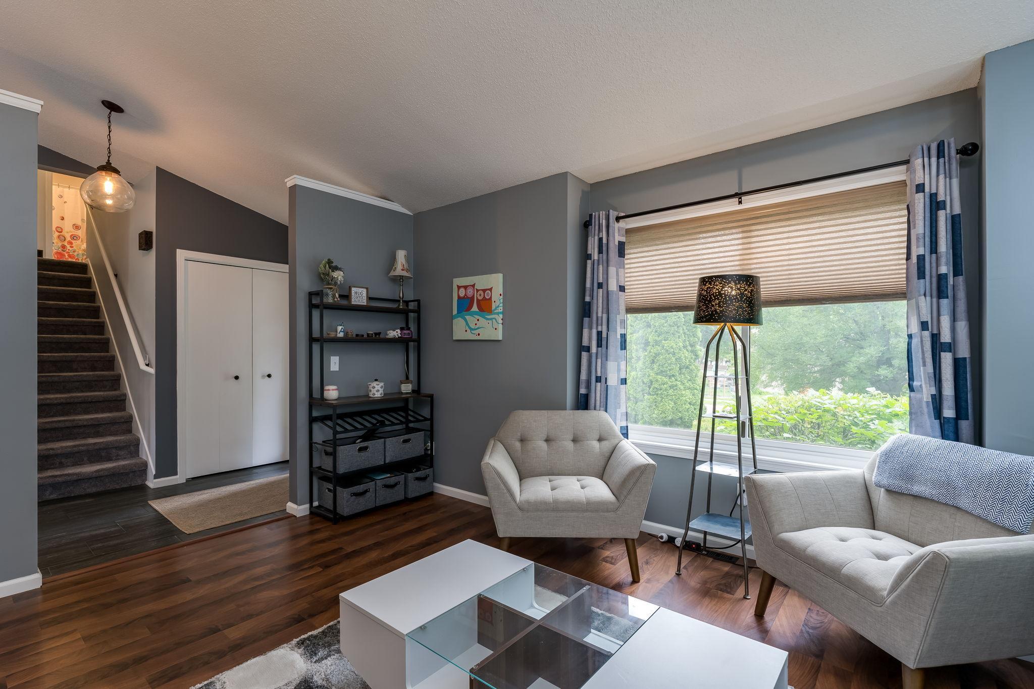 215 Essex Rd-9.jpg