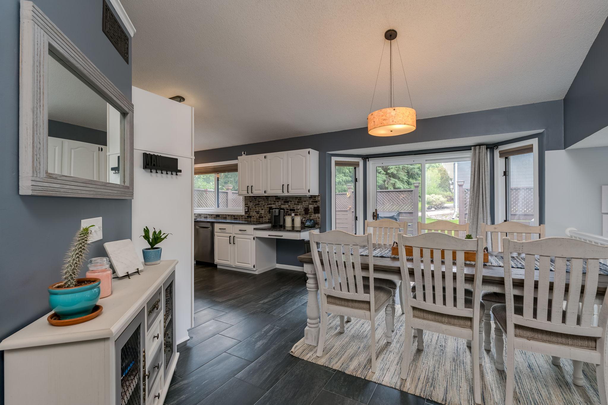 215 Essex Rd-35.jpg
