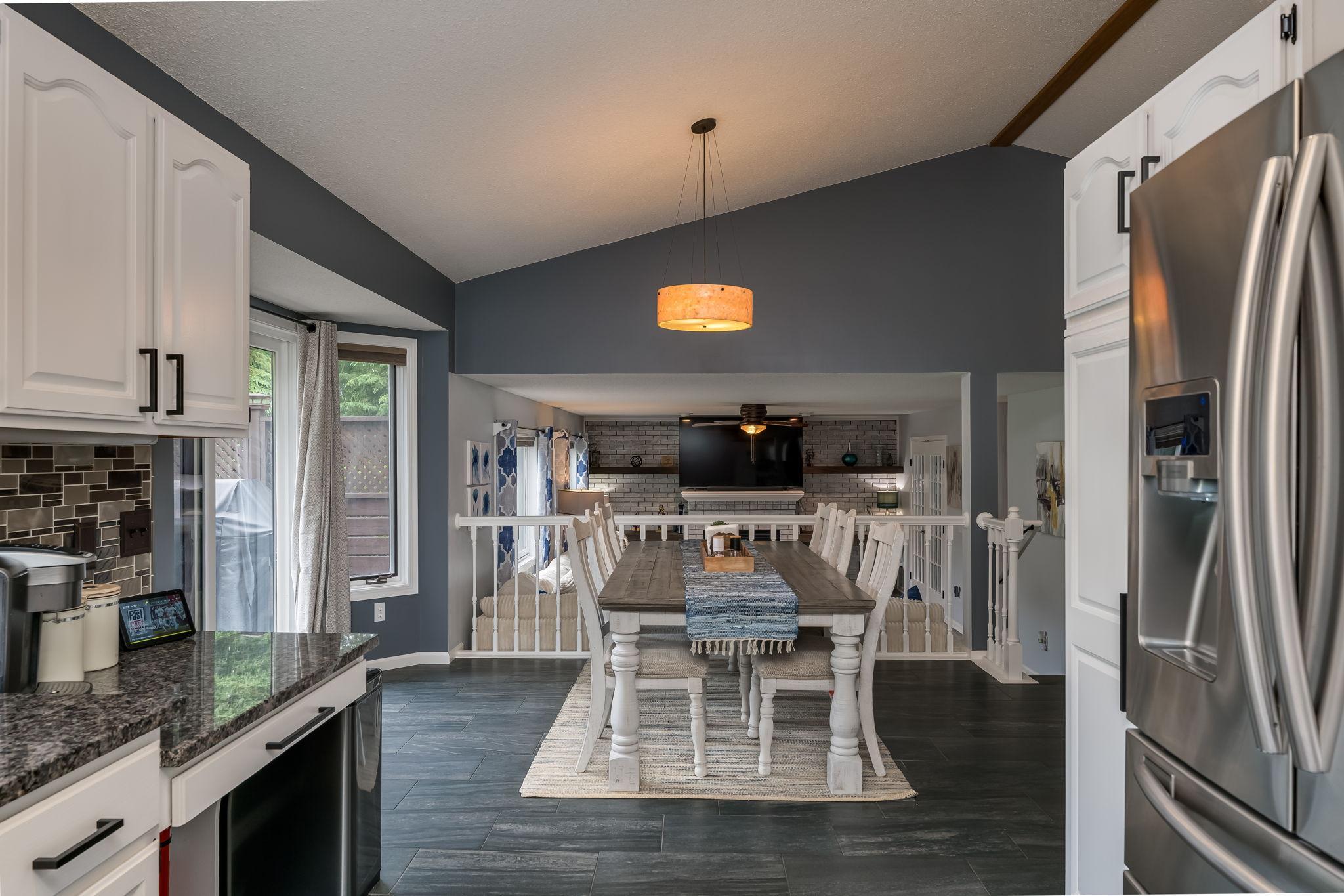 215 Essex Rd-37.jpg