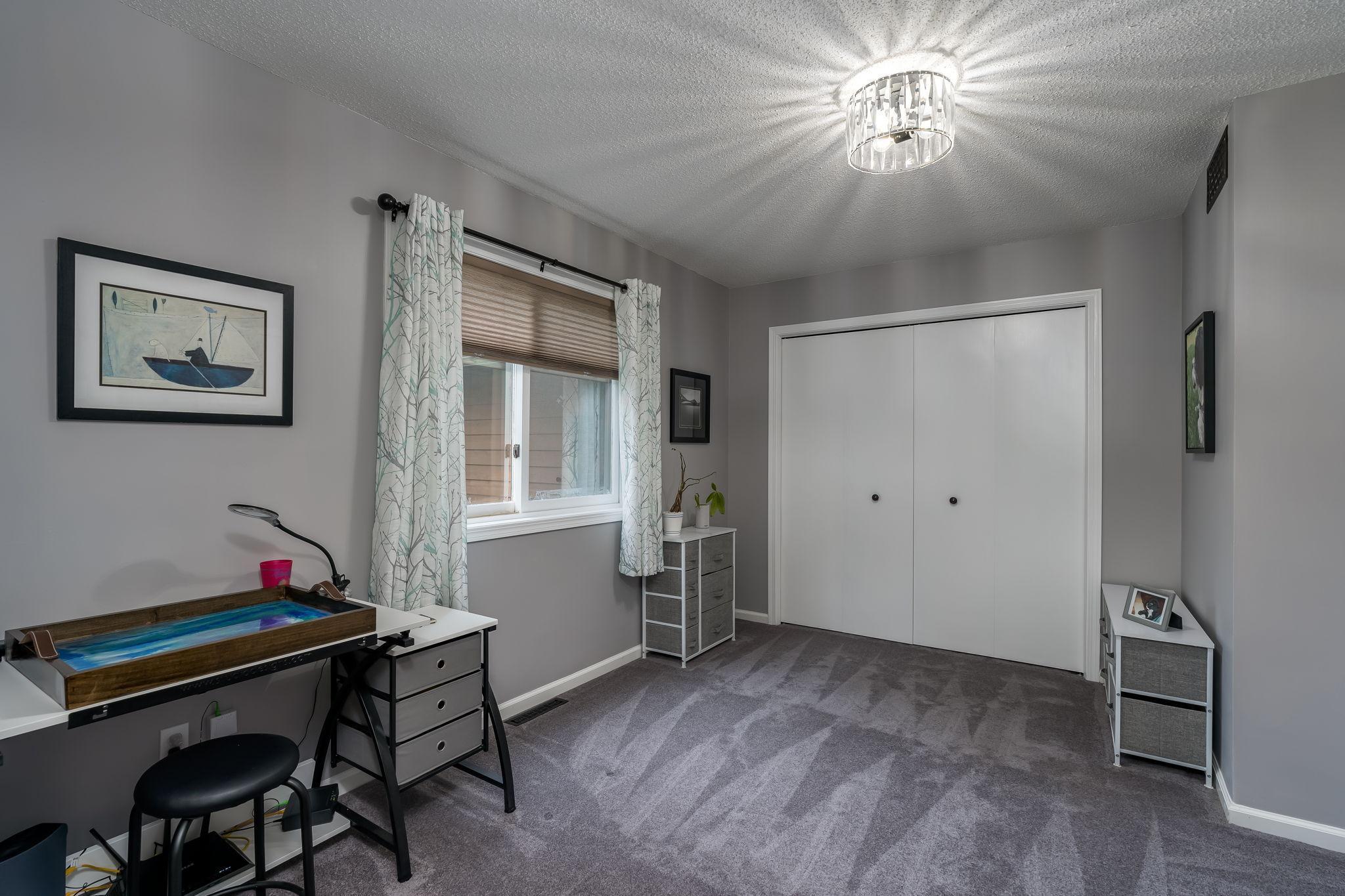 215 Essex Rd-19.jpg