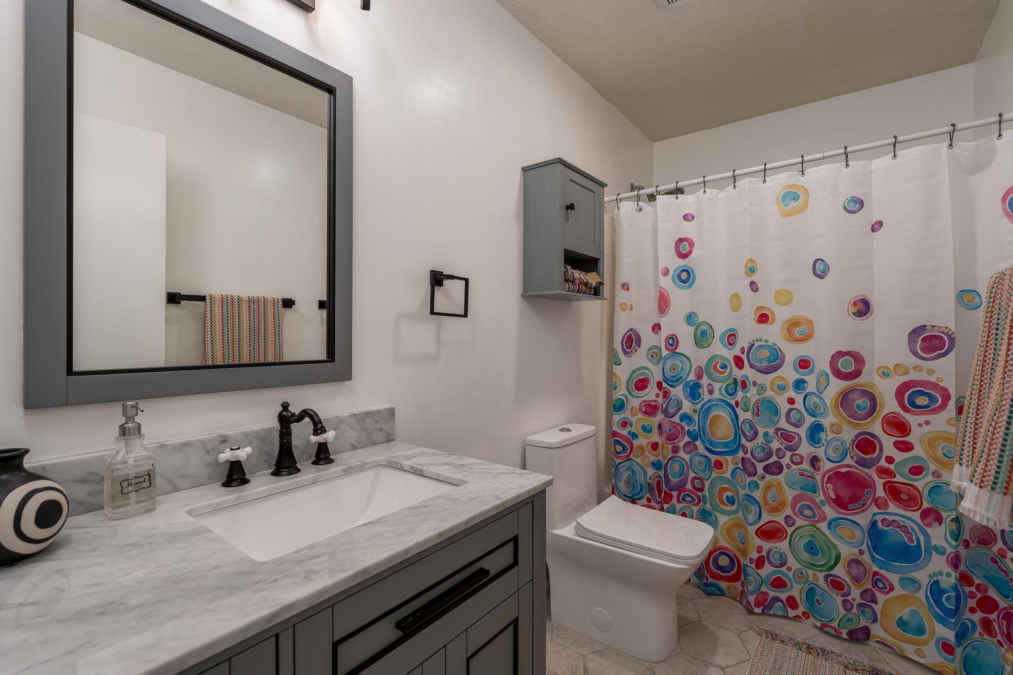 215 Essex Rd-33.jpg