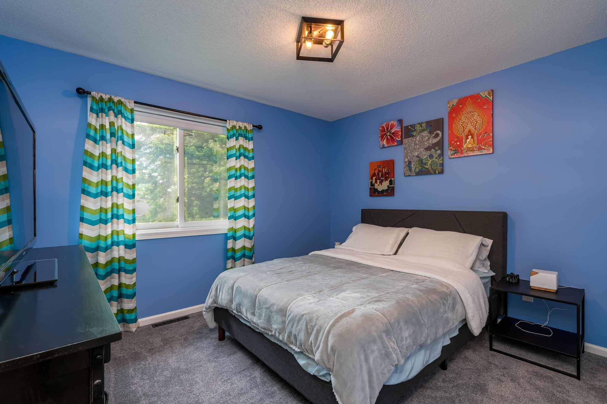 215 Essex Rd-32.jpg