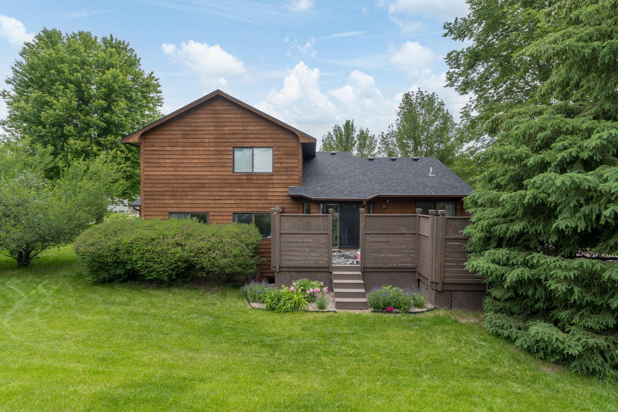 215 Essex Rd-4.jpg
