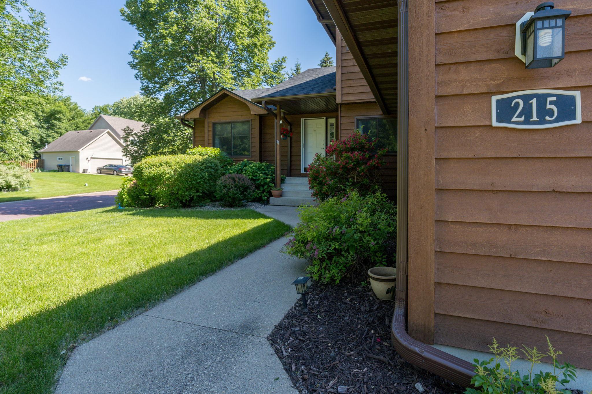 215 Essex Rd Reshoot-3.jpg