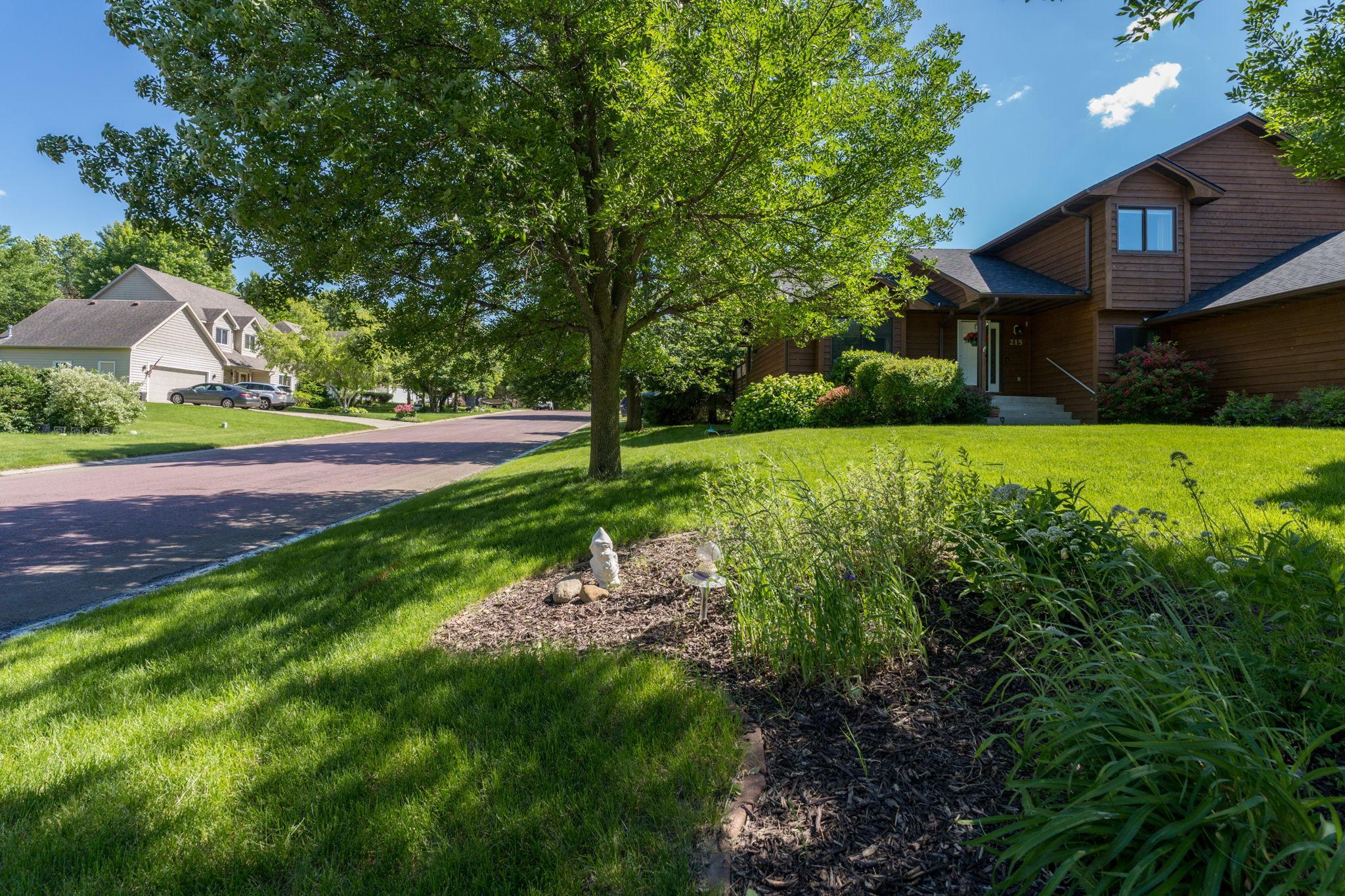 215 Essex Rd Reshoot-1.jpg