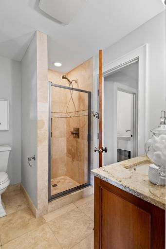 3301 W 55th Street, Edina, MN 55410