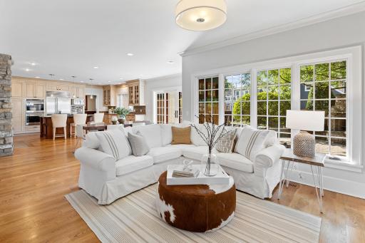 3301 W 55th Street, Edina, MN 55410