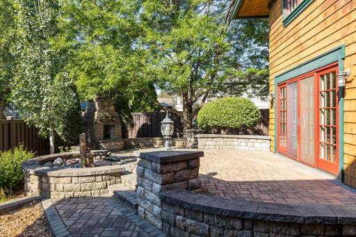 3301 W 55th Street, Edina, MN 55410