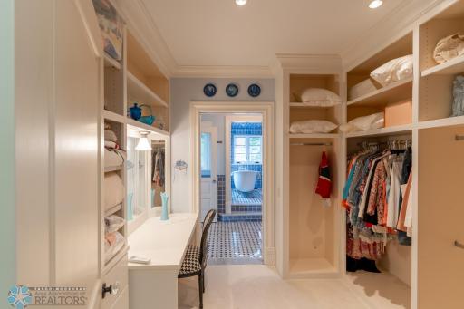 Upstairs Bedroom1Closet