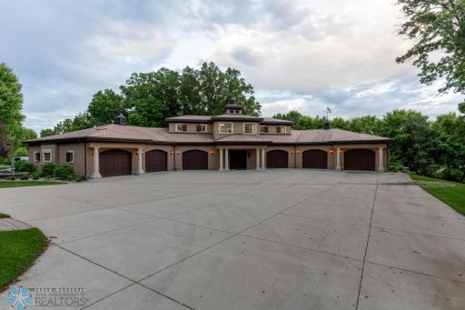Detached Garage