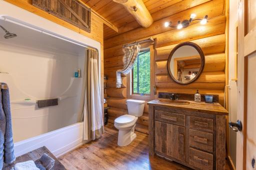 21150 Moose Point Road, Grand Rapids, MN 55744