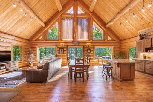 21150 Moose Point Road, Grand Rapids, MN 55744