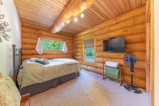 21150 Moose Point Road, Grand Rapids, MN 55744