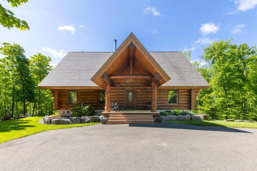 21150 Moose Point Road, Grand Rapids, MN 55744