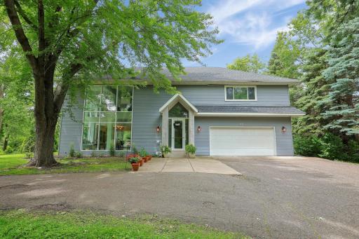 11677 Ridgemount Avenue W, Minnetonka, MN 55305