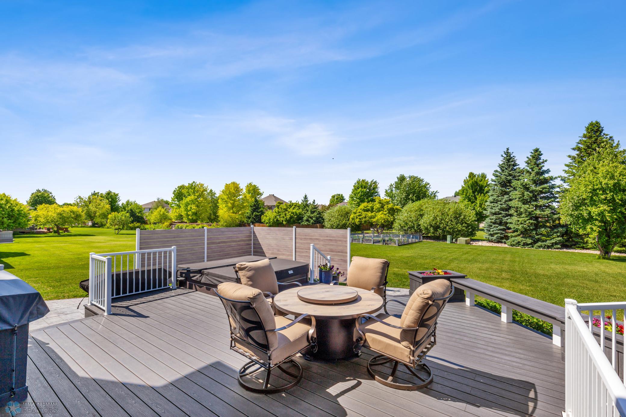 Deck & Patio