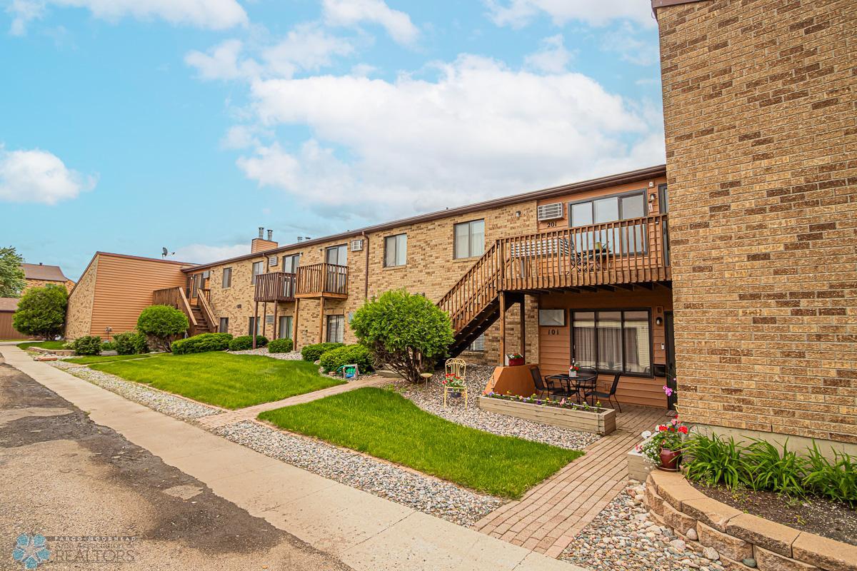 1516 35th St S unit 201, Fargo, ND 58103, USA-04.jpg
