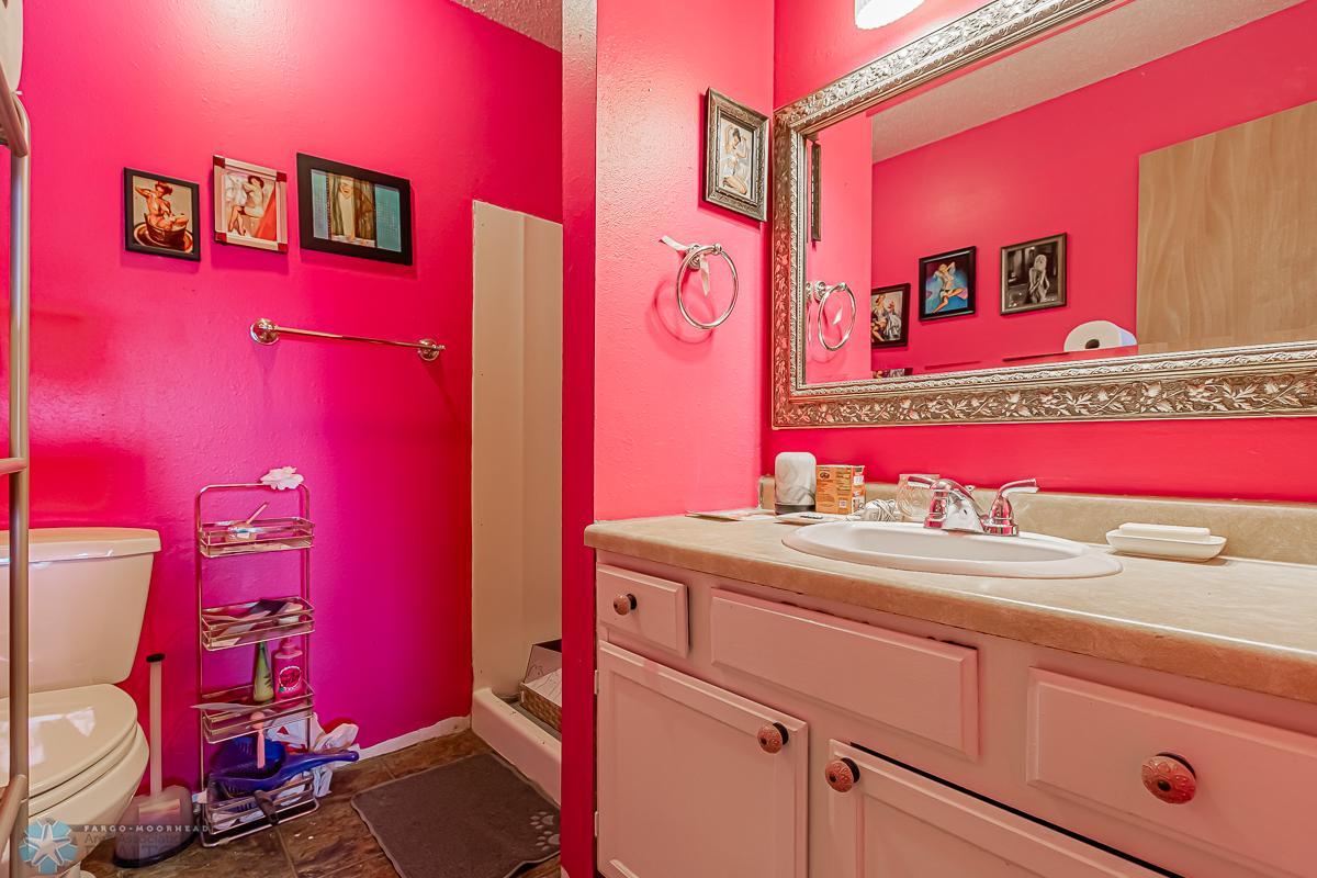 1516 35th St S unit 201, Fargo, ND 58103, USA-19.jpg