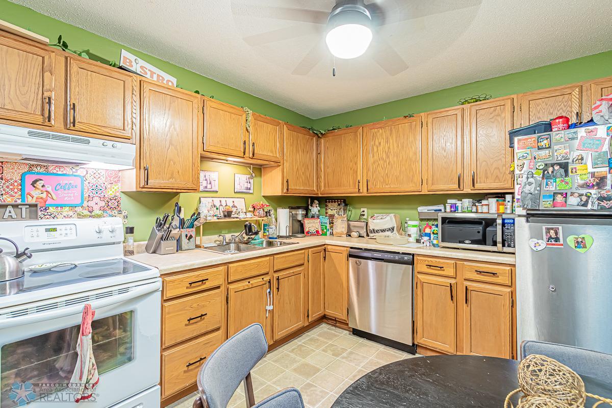 1516 35th St S unit 201, Fargo, ND 58103, USA-12.jpg