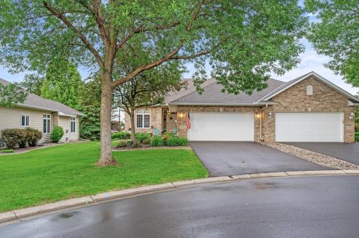 10387 Lancaster Cove, Woodbury, MN 55129
