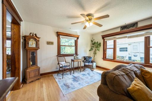 The beautiful woodwork, natural light and space.
