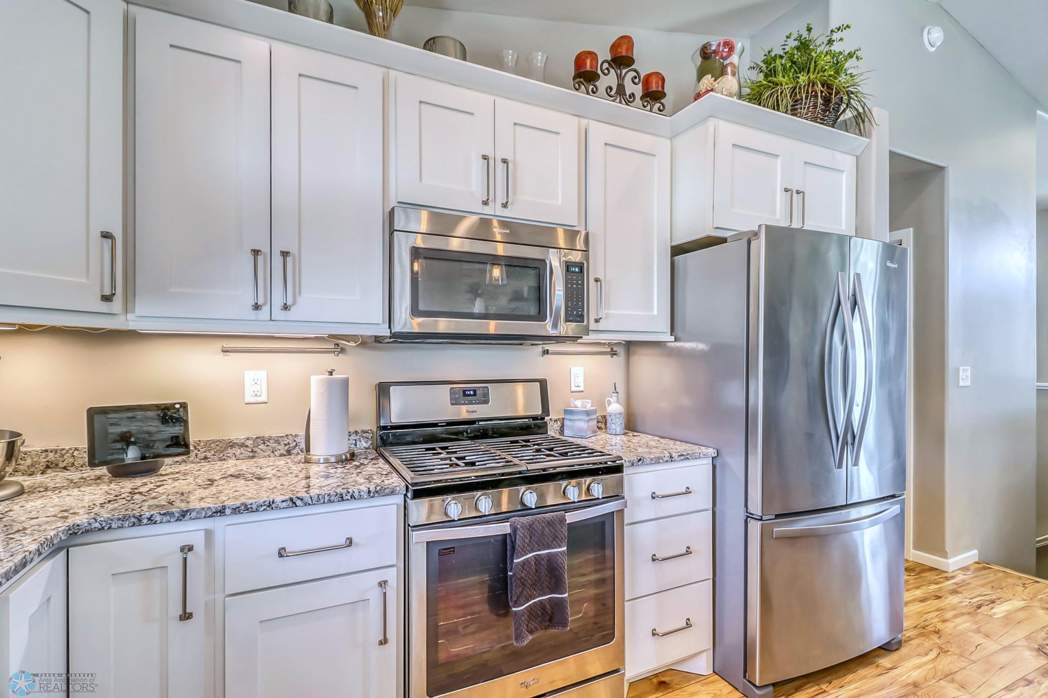 Kitchen1_4.jpg