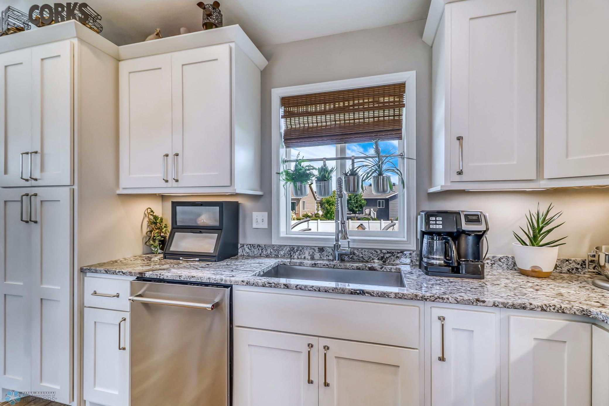 Kitchen1_6.jpg