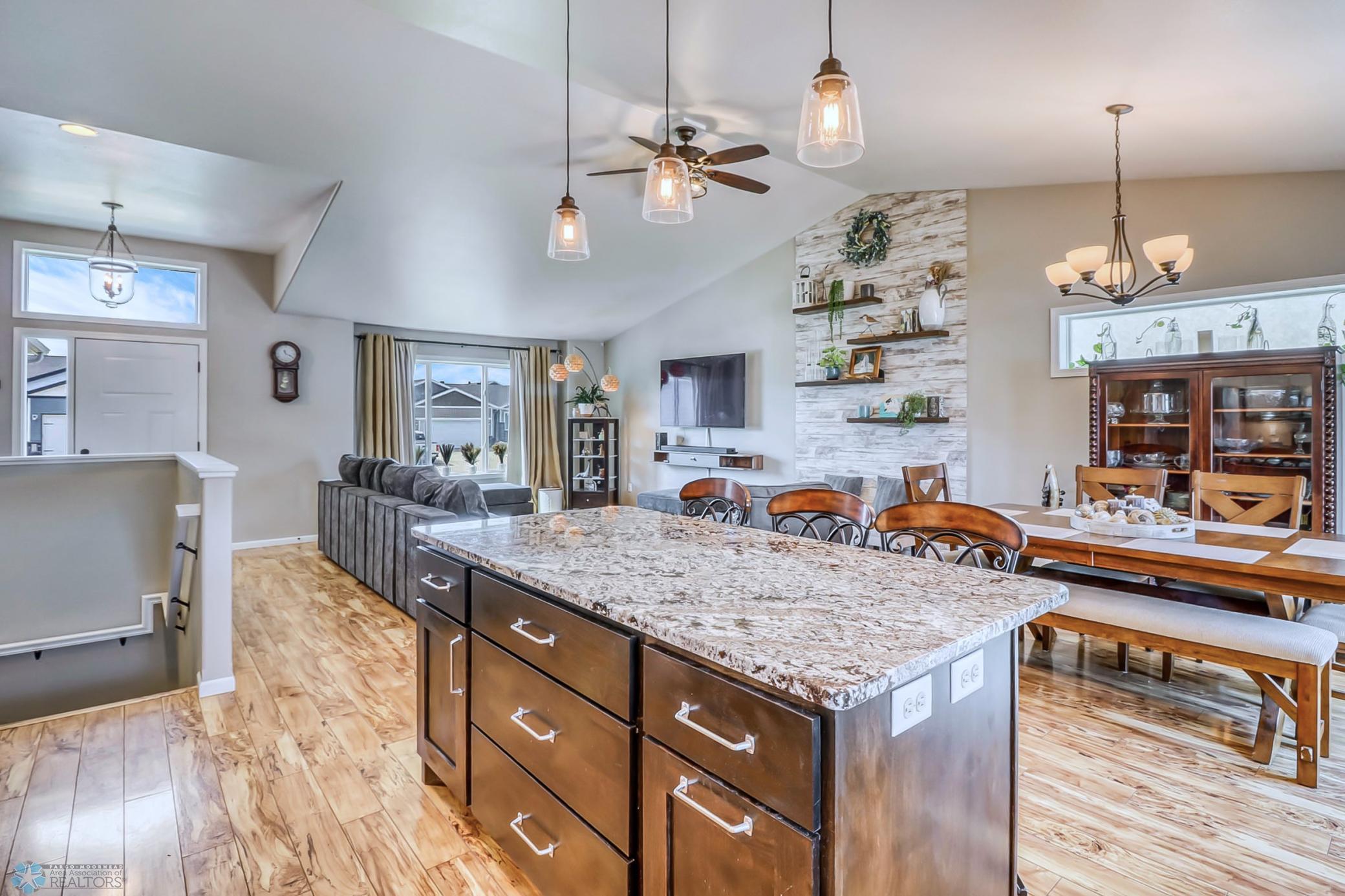 Kitchen1_5.jpg
