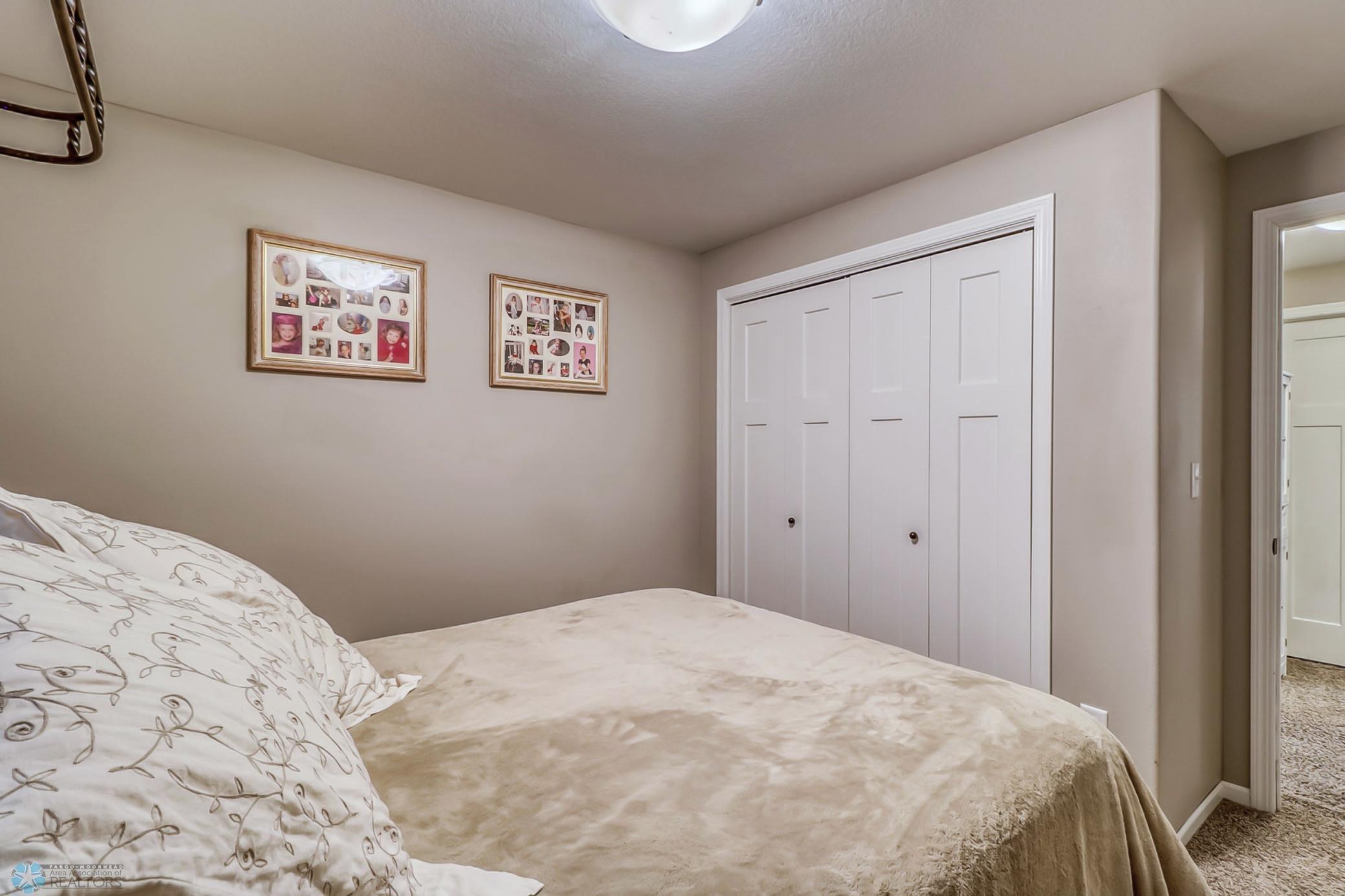 Basement Bedroom2_2.jpg