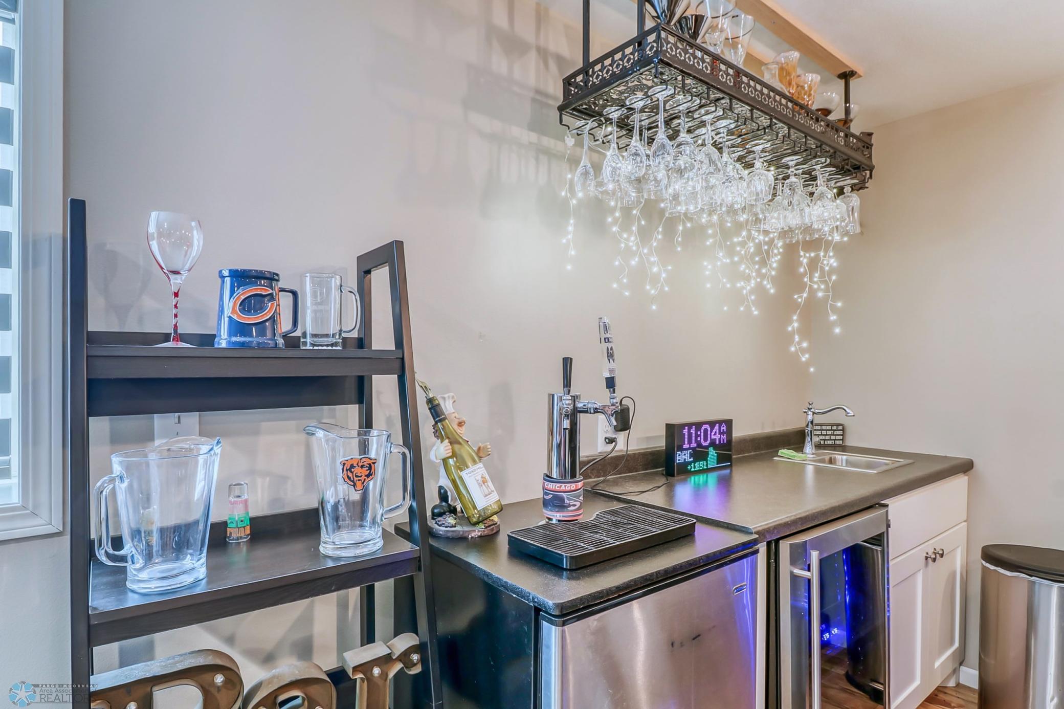 Basement Bar1_2.jpg