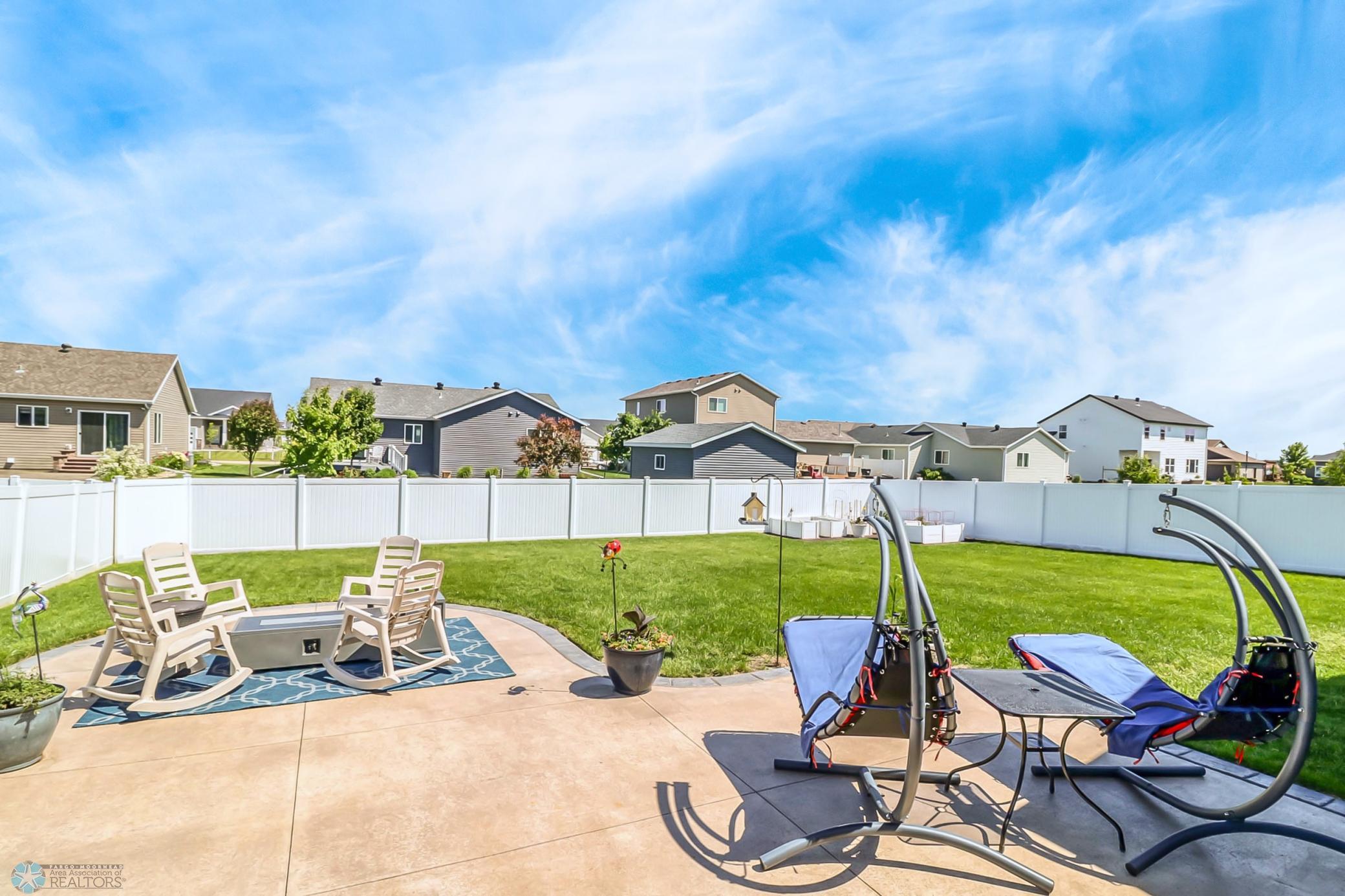 Backyard1_0.jpg
