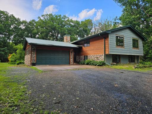 430 Valley View Trail, Houlton, WI 54082