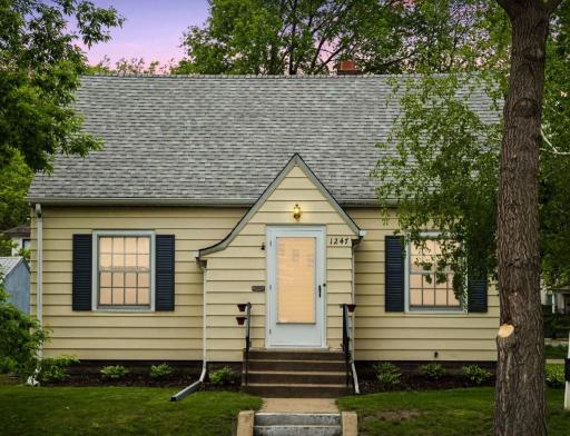 1247 Raymond Avenue, Saint Paul, MN 55108